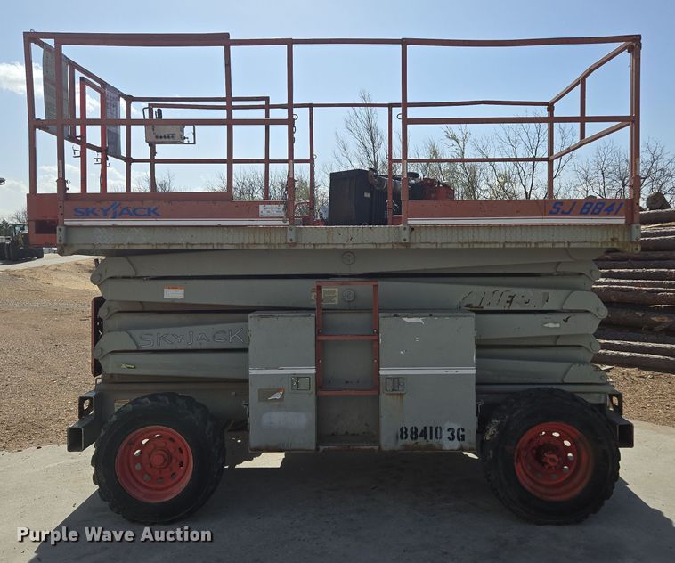 image for item DP6220 Skyjack SJ 8841 scissor lift