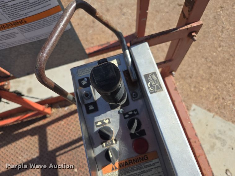 image for item DP6220 Skyjack SJ 8841 scissor lift