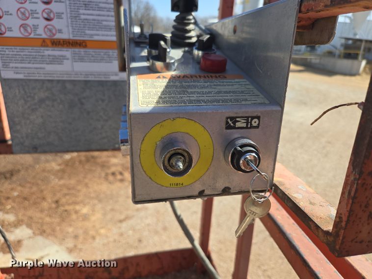 image for item DP6220 Skyjack SJ 8841 scissor lift