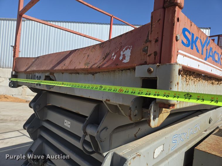 image for item DP6220 Skyjack SJ 8841 scissor lift