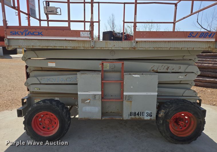 image for item DP6220 Skyjack SJ 8841 scissor lift