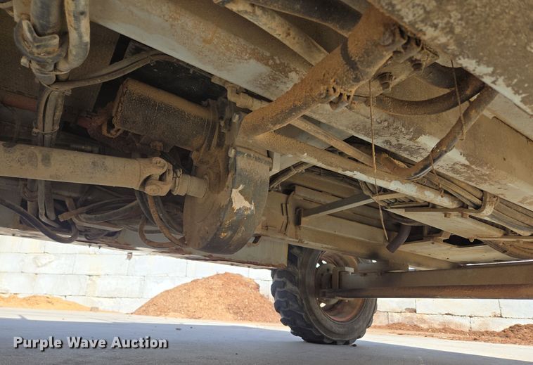 image for item DP6220 Skyjack SJ 8841 scissor lift