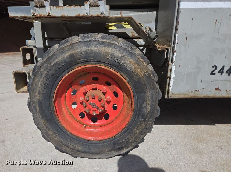 image for item DP6220 Skyjack SJ 8841 scissor lift