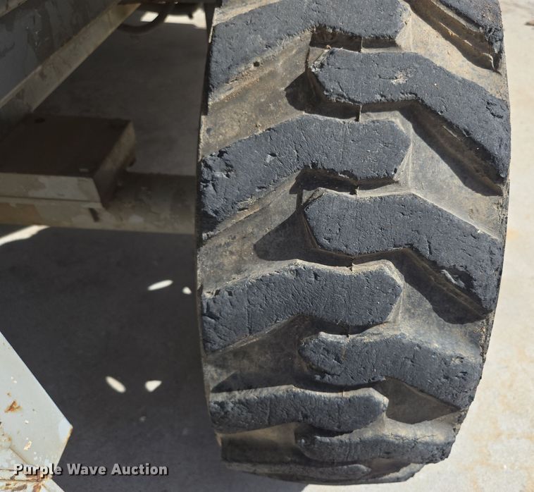 image for item DP6220 Skyjack SJ 8841 scissor lift