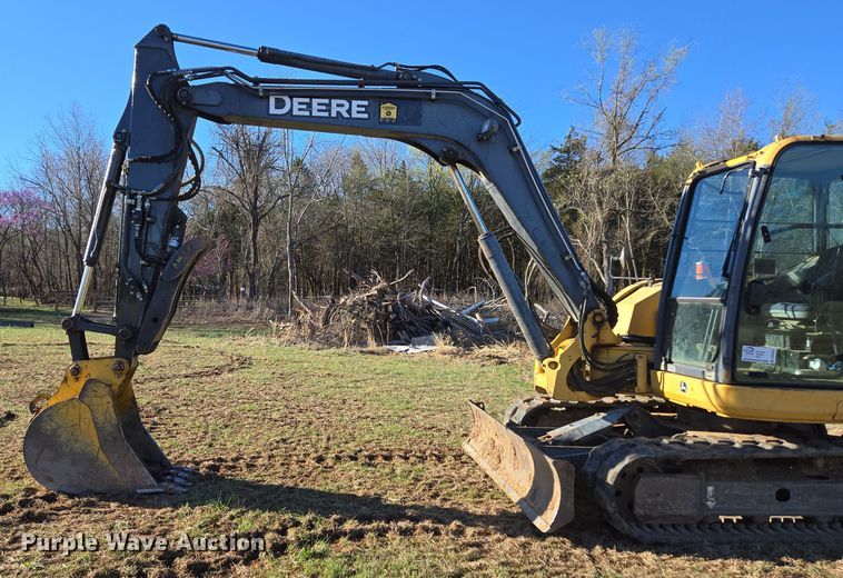image for item DP6232 2010 John Deere 85D mini excavator