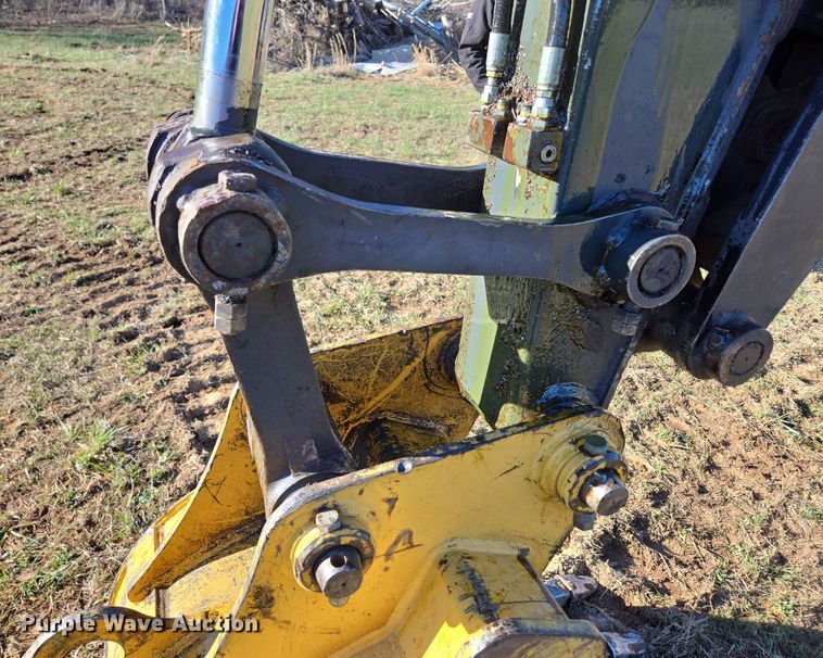 image for item DP6232 2010 John Deere 85D mini excavator