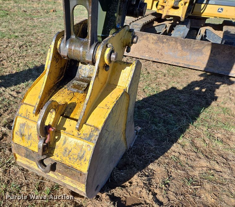 image for item DP6232 2010 John Deere 85D mini excavator