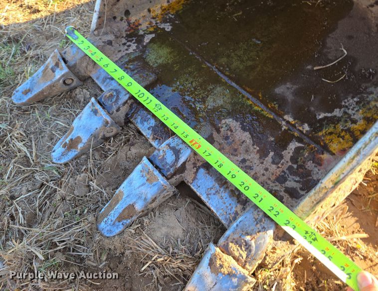 image for item DP6232 2010 John Deere 85D mini excavator