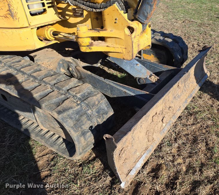 image for item DP6232 2010 John Deere 85D mini excavator