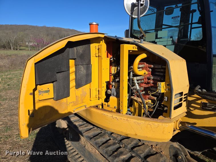 image for item DP6232 2010 John Deere 85D mini excavator