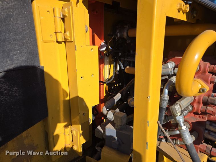 image for item DP6232 2010 John Deere 85D mini excavator