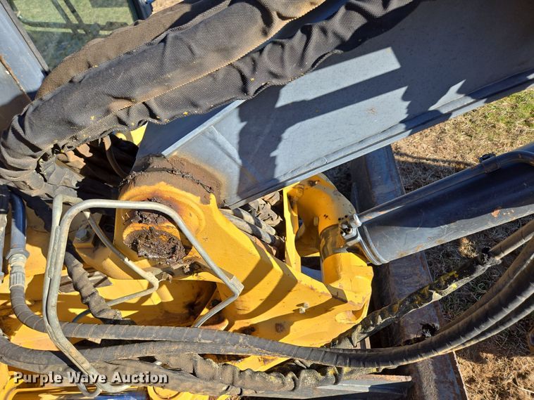 image for item DP6232 2010 John Deere 85D mini excavator