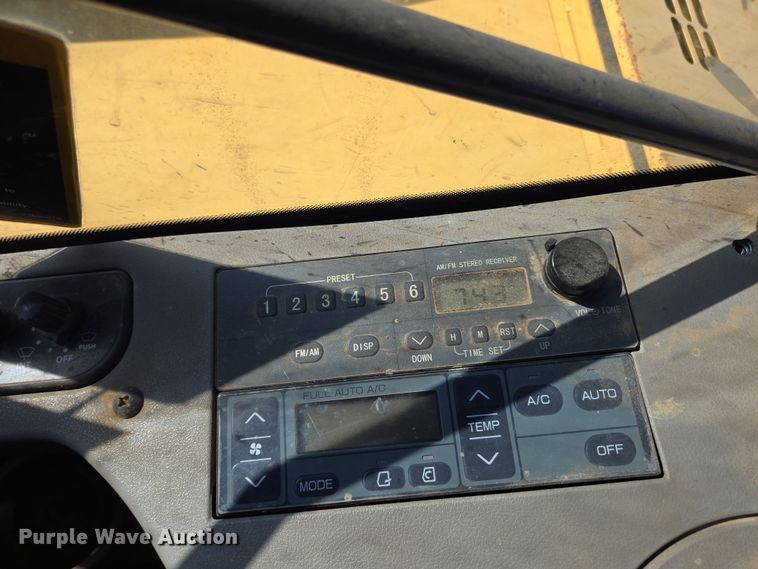 image for item DP6232 2010 John Deere 85D mini excavator