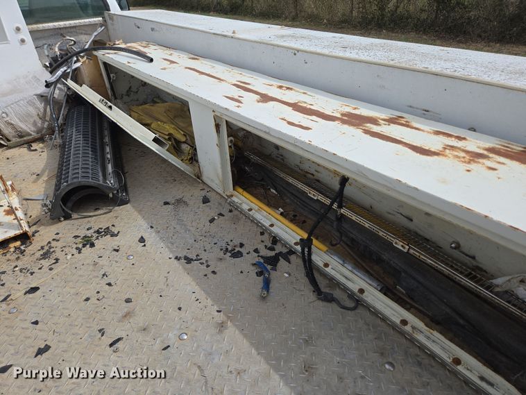 image for item DP6238 2005 Ford F450 Super Duty bucket truck