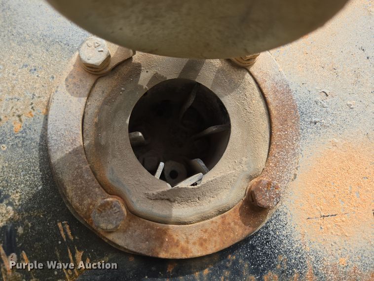 image for item DP6238 2005 Ford F450 Super Duty bucket truck