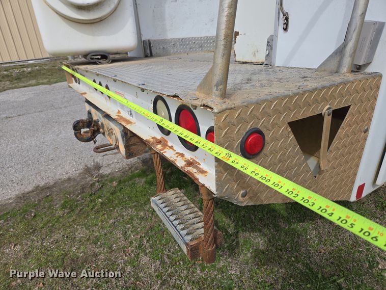 image for item DP6238 2005 Ford F450 Super Duty bucket truck