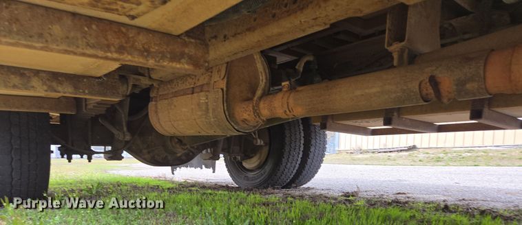 image for item DP6238 2005 Ford F450 Super Duty bucket truck