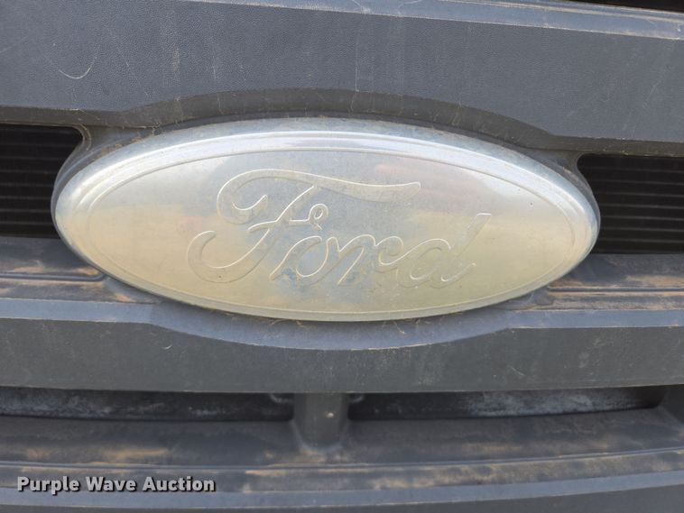 image for item DP6238 2005 Ford F450 Super Duty bucket truck