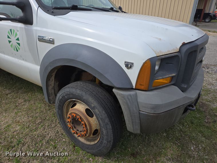 image for item DP6238 2005 Ford F450 Super Duty bucket truck