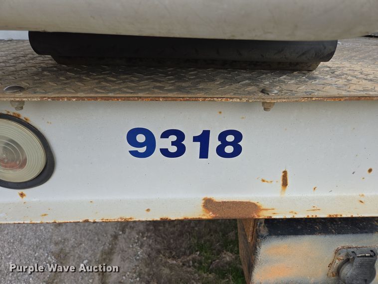 image for item DP6238 2005 Ford F450 Super Duty bucket truck