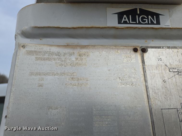 image for item DP6238 2005 Ford F450 Super Duty bucket truck