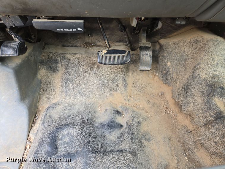 image for item DP6238 2005 Ford F450 Super Duty bucket truck