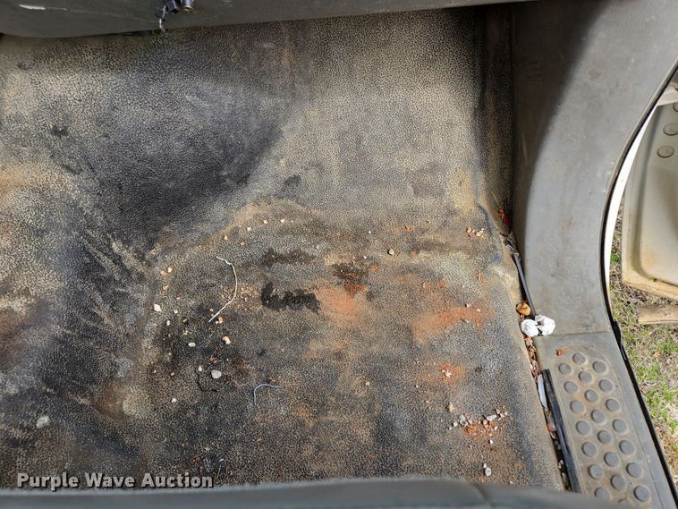 image for item DP6238 2005 Ford F450 Super Duty bucket truck