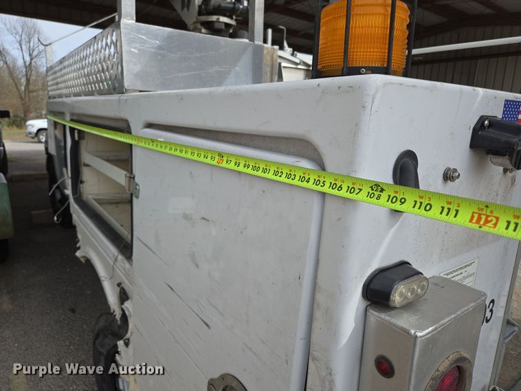 image for item DP6239 2017 Chevrolet Silverado 3500HD bucket truck