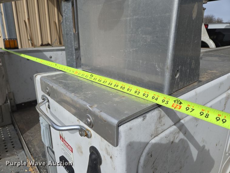 image for item DP6239 2017 Chevrolet Silverado 3500HD bucket truck