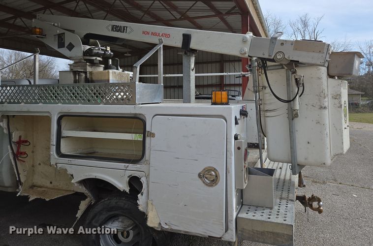 image for item DP6239 2017 Chevrolet Silverado 3500HD bucket truck