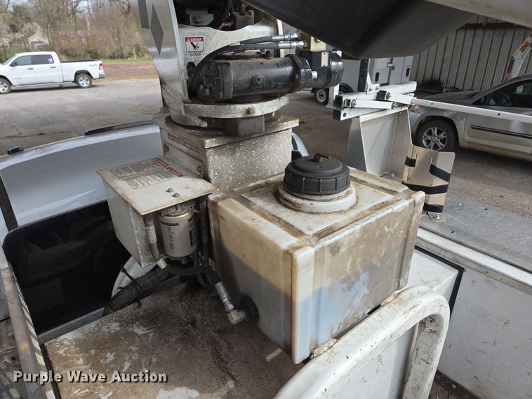 image for item DP6239 2017 Chevrolet Silverado 3500HD bucket truck