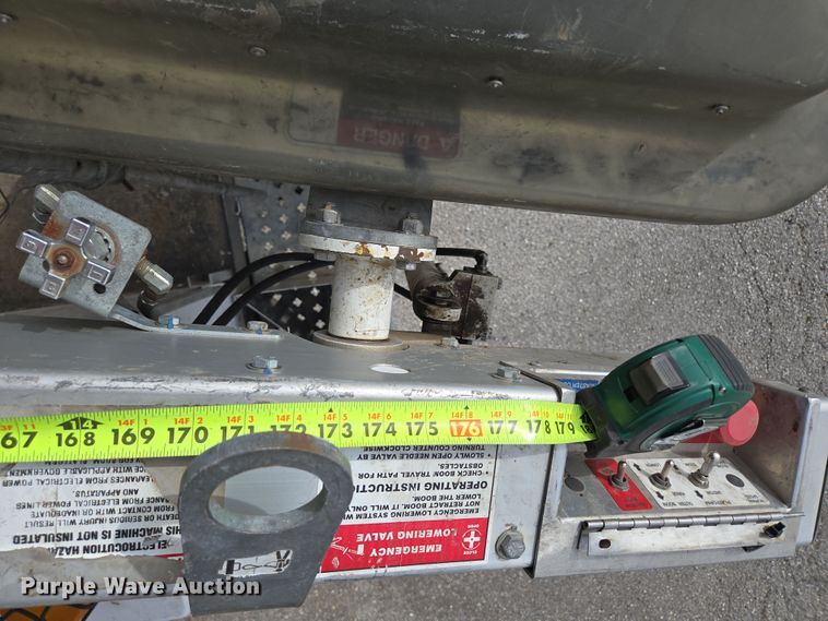 image for item DP6239 2017 Chevrolet Silverado 3500HD bucket truck