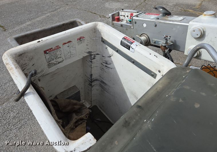 image for item DP6239 2017 Chevrolet Silverado 3500HD bucket truck