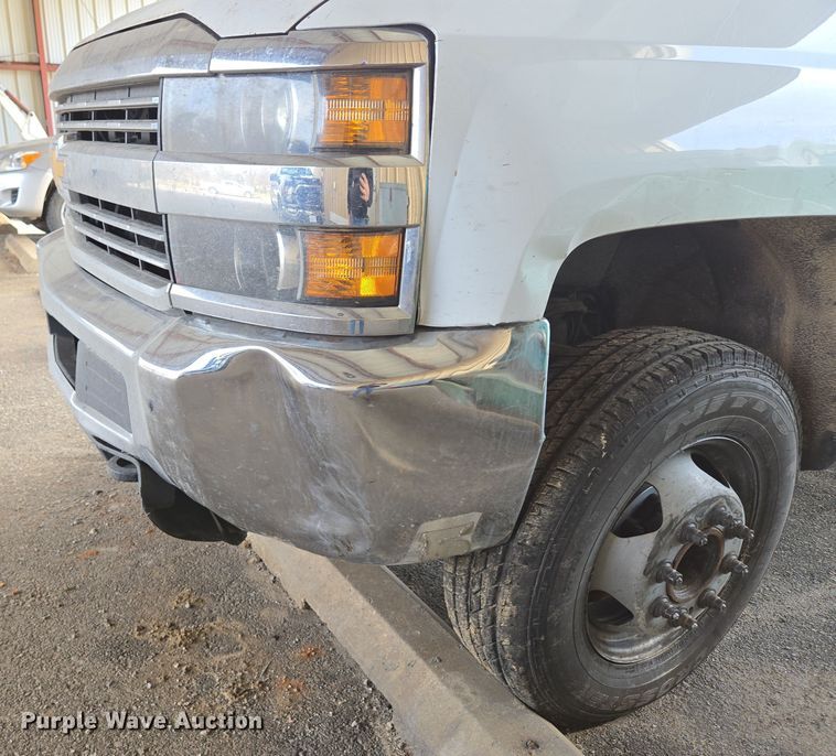 image for item DP6239 2017 Chevrolet Silverado 3500HD bucket truck