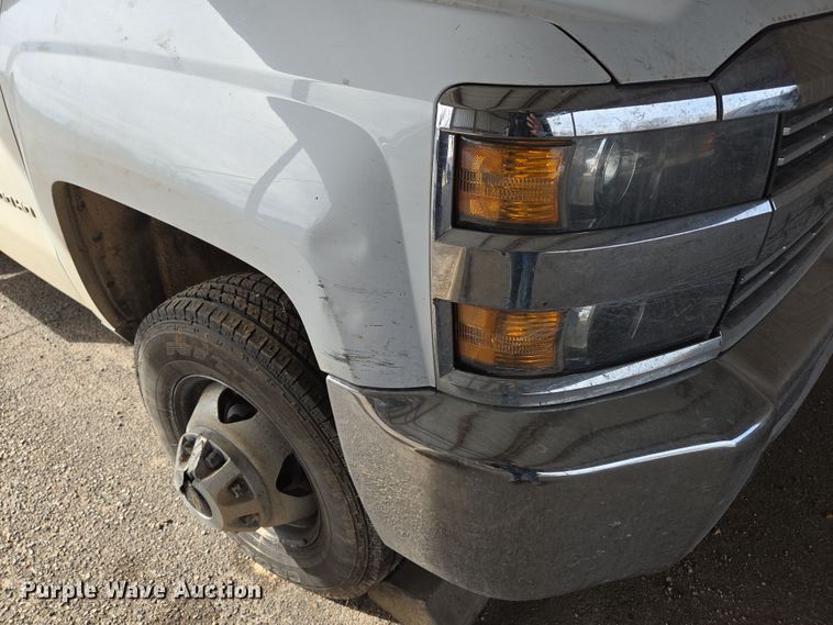 image for item DP6239 2017 Chevrolet Silverado 3500HD bucket truck