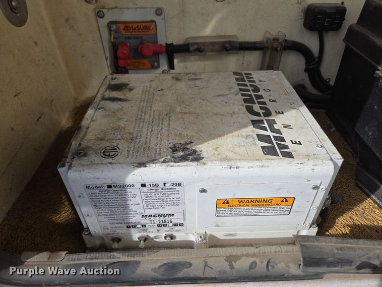 image for item DP6239 2017 Chevrolet Silverado 3500HD bucket truck