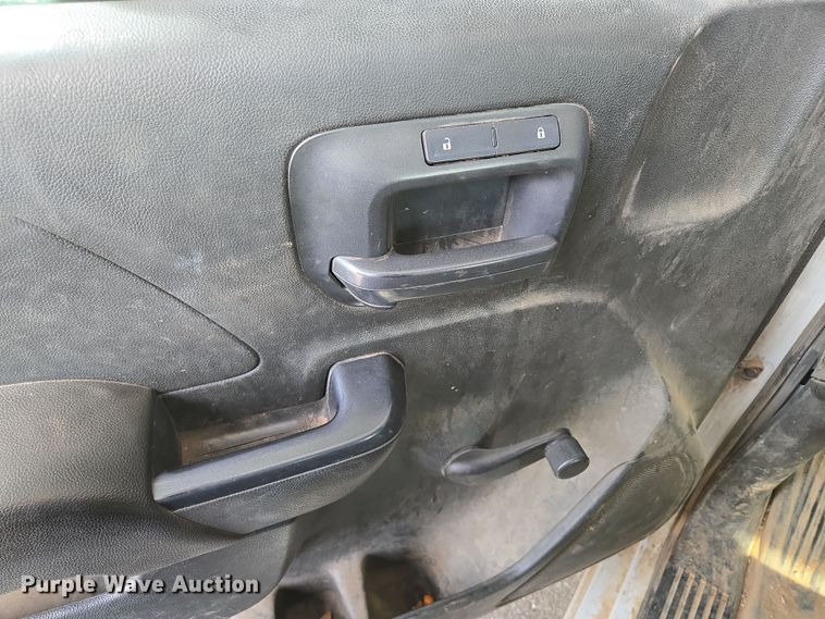 image for item DP6239 2017 Chevrolet Silverado 3500HD bucket truck