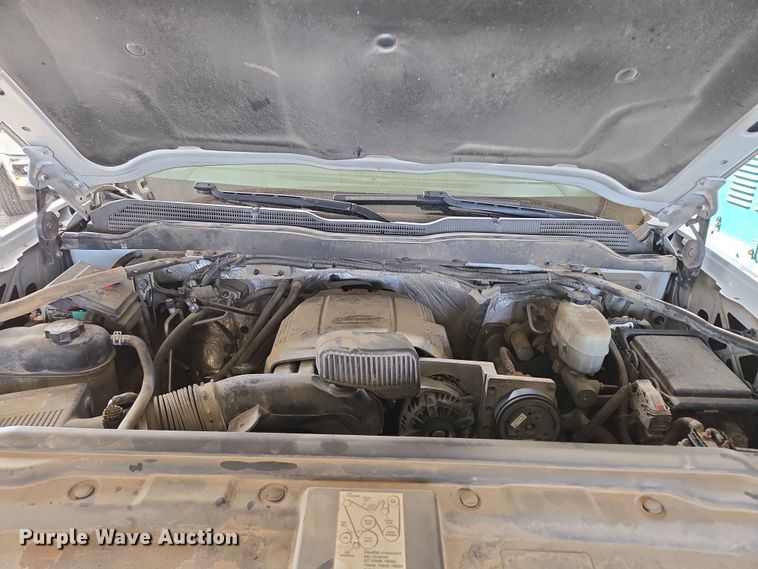 image for item DP6239 2017 Chevrolet Silverado 3500HD bucket truck