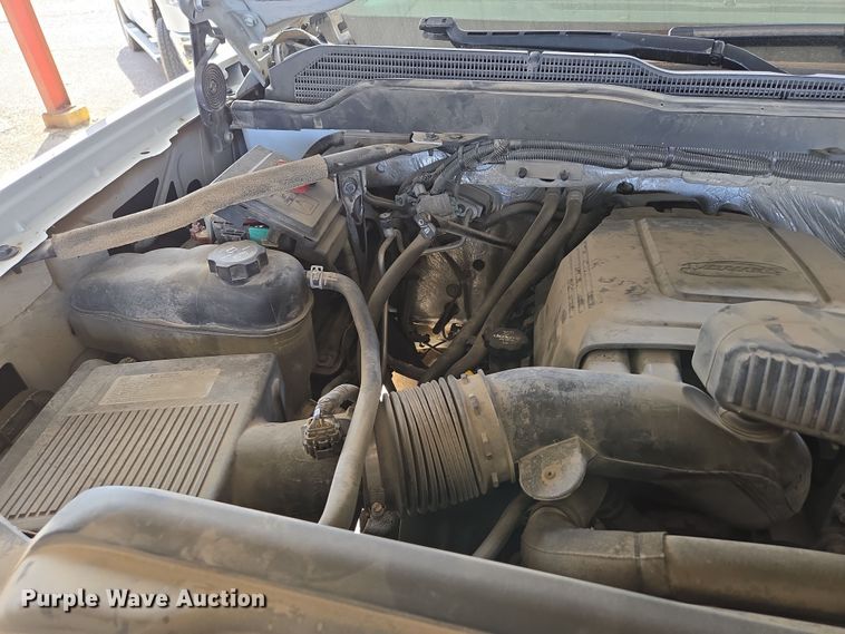 image for item DP6239 2017 Chevrolet Silverado 3500HD bucket truck