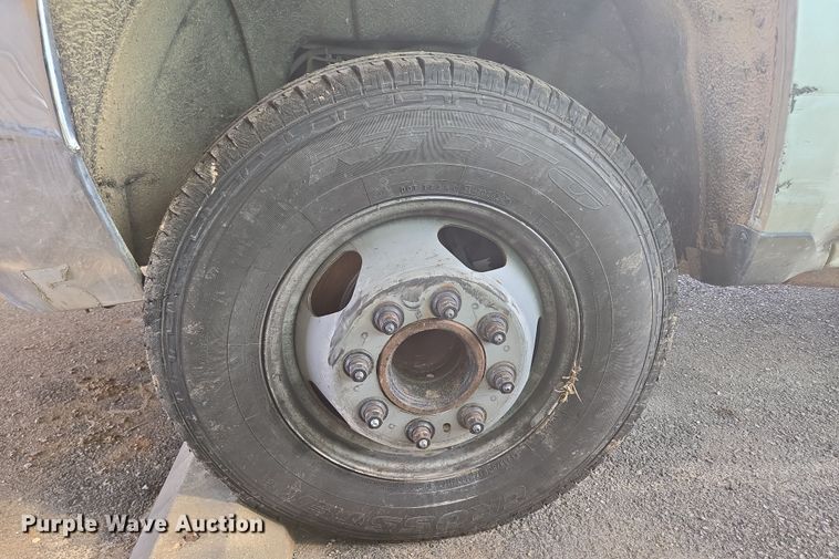 image for item DP6239 2017 Chevrolet Silverado 3500HD bucket truck