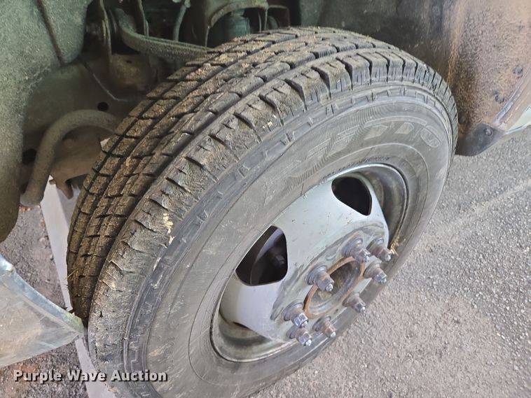 image for item DP6239 2017 Chevrolet Silverado 3500HD bucket truck