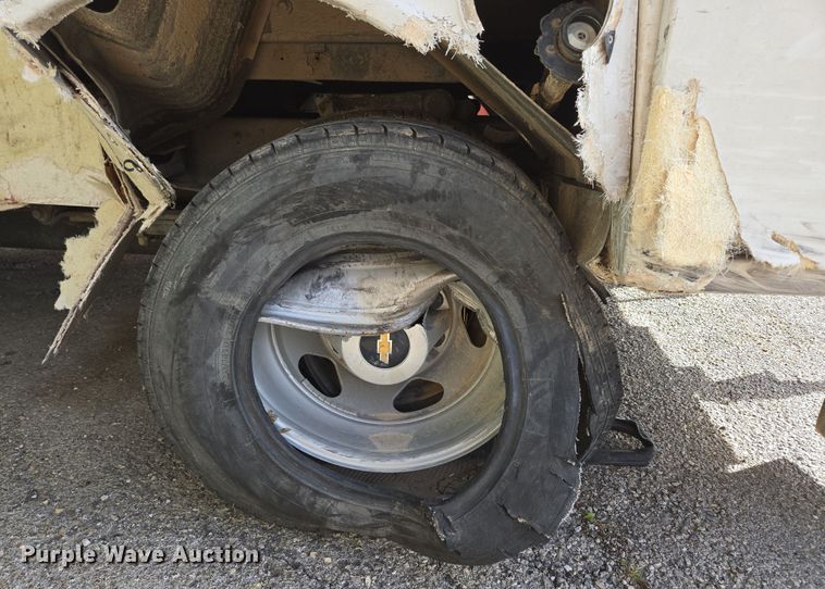 image for item DP6239 2017 Chevrolet Silverado 3500HD bucket truck