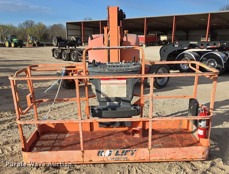 image for item DP6241 2008 JLG 600AJ boom lift