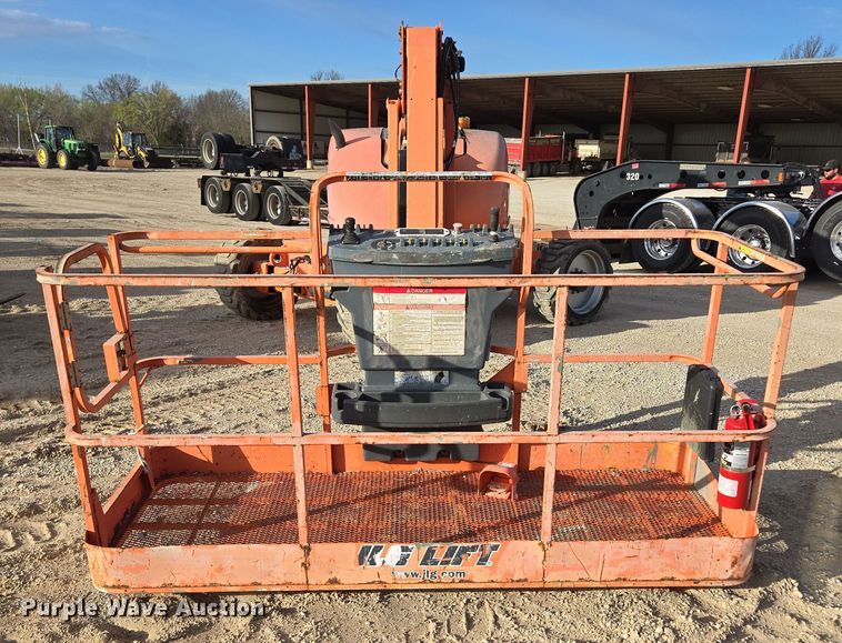 image for item DP6241 2008 JLG 600AJ boom lift