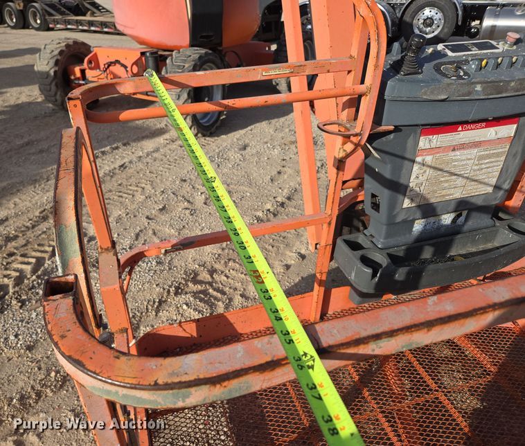 image for item DP6241 2008 JLG 600AJ boom lift