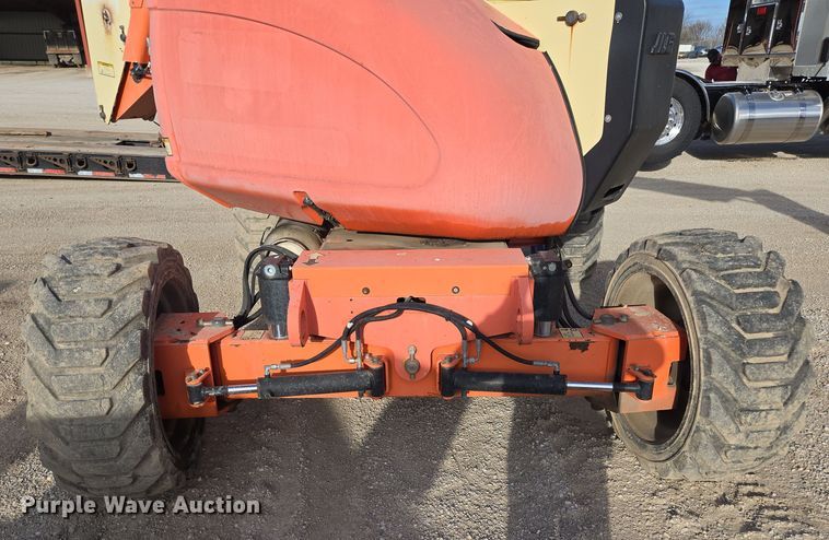 image for item DP6241 2008 JLG 600AJ boom lift