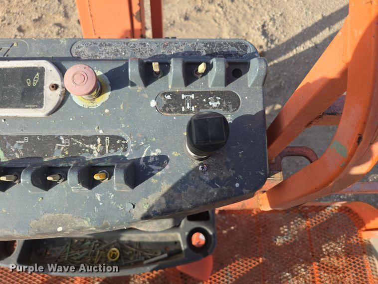 image for item DP6241 2008 JLG 600AJ boom lift