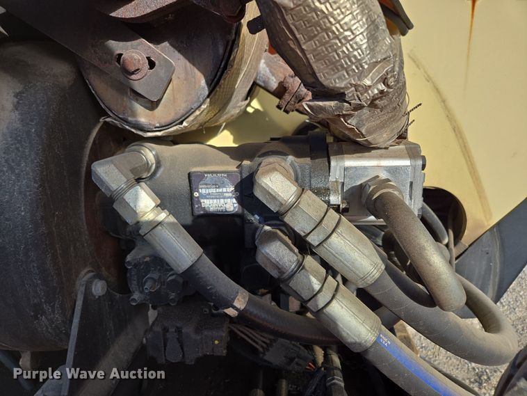 image for item DP6241 2008 JLG 600AJ boom lift