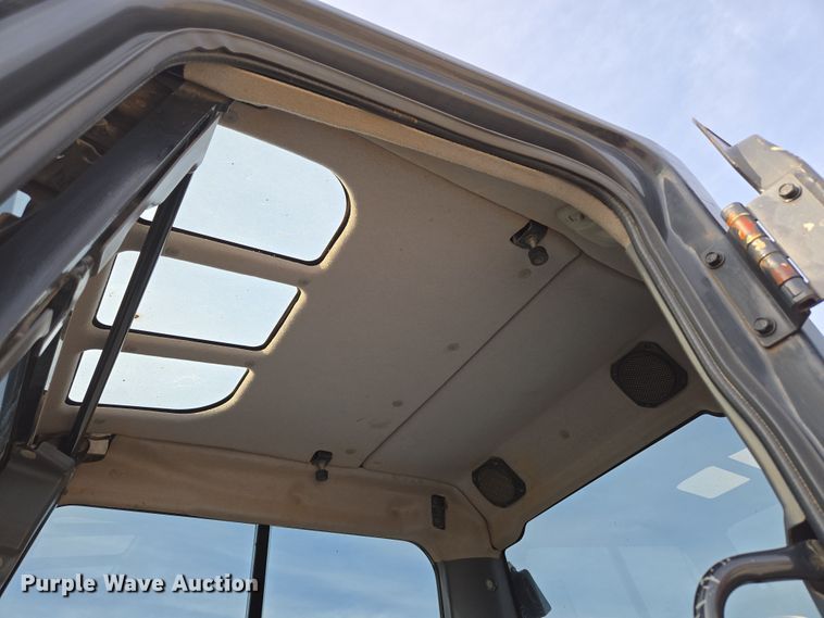 image for item DP6250 2015 Kubota KX040-4 mini excavator