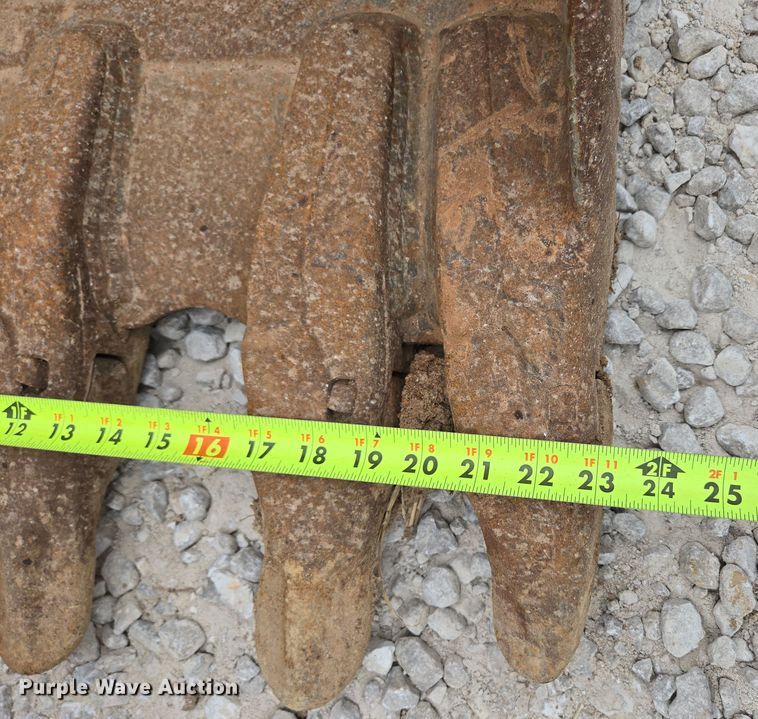 image for item DP6252 2017 Kubota KX080-4 mini excavator